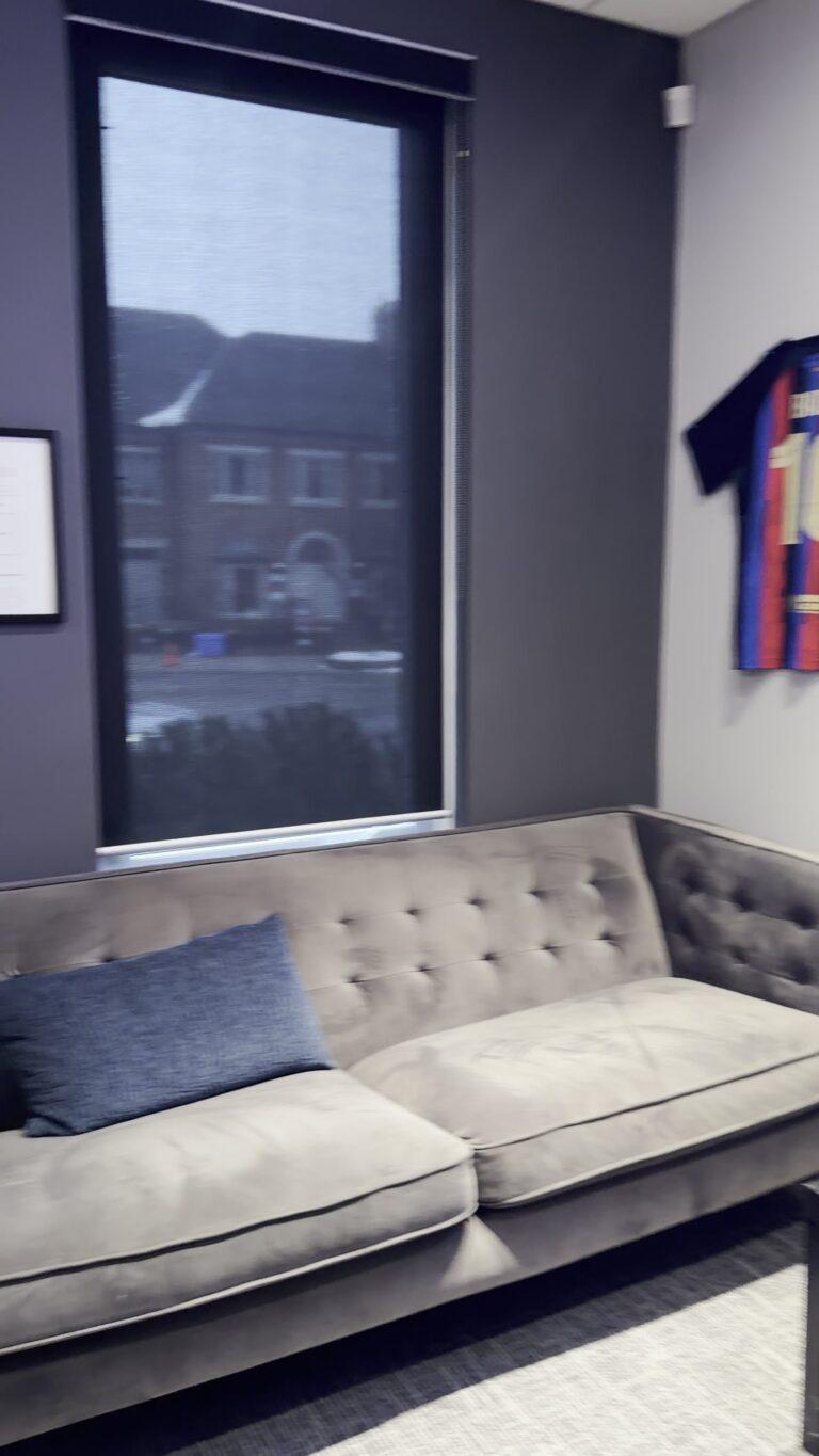 Comfortable office lounge area at Insight Accounting CPA in Mississauga with modern seating for client meetings